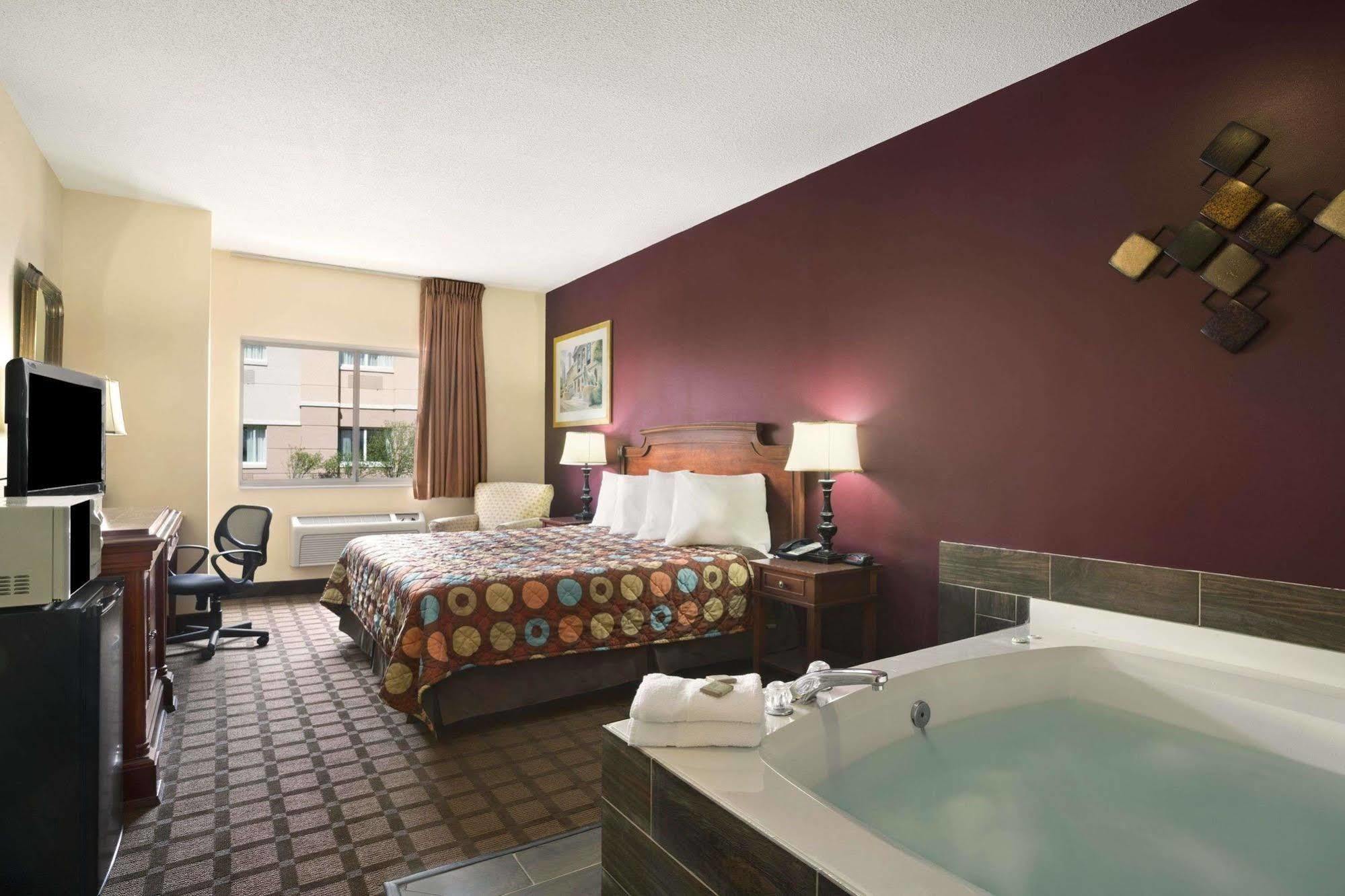 Hotel Baymont By Wyndham Anderson Esterno foto
